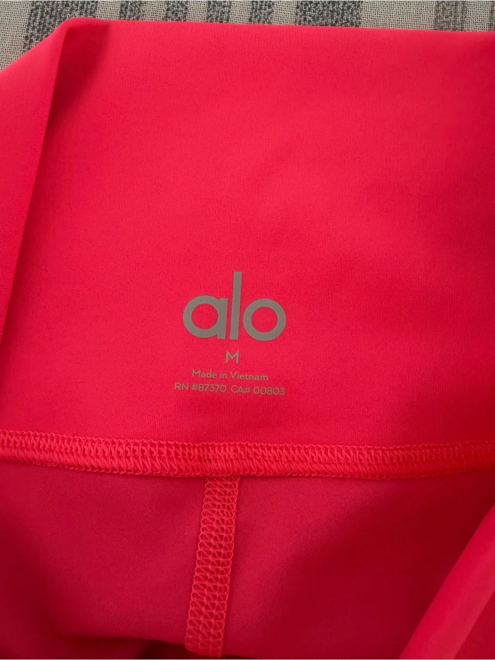 Alo 7/8 High Waist Airlift Legging Fluorescent Pink Coral Size Medium